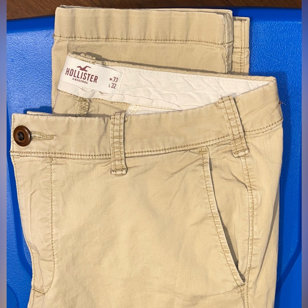 Hollister Khaki Pants | Men's | Size 33W 32 L |